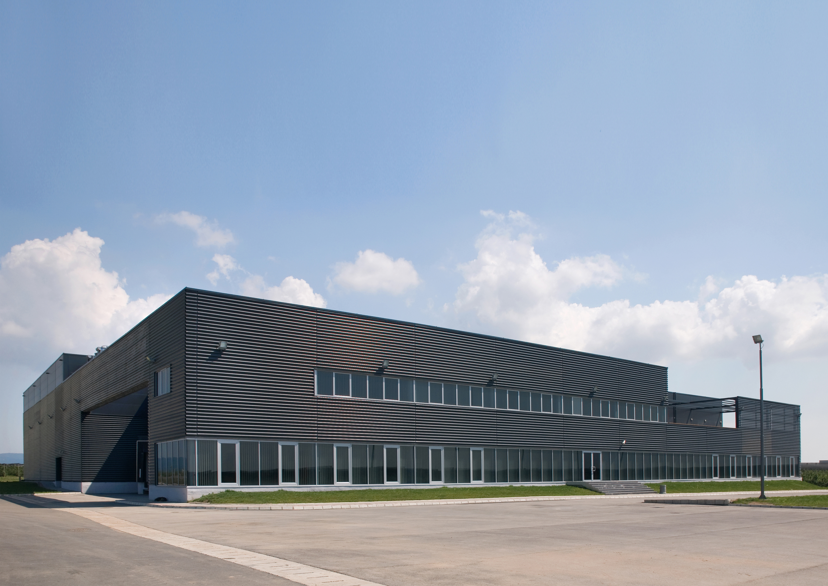 Business building and ULO cold-storage plant Rudnap agrar