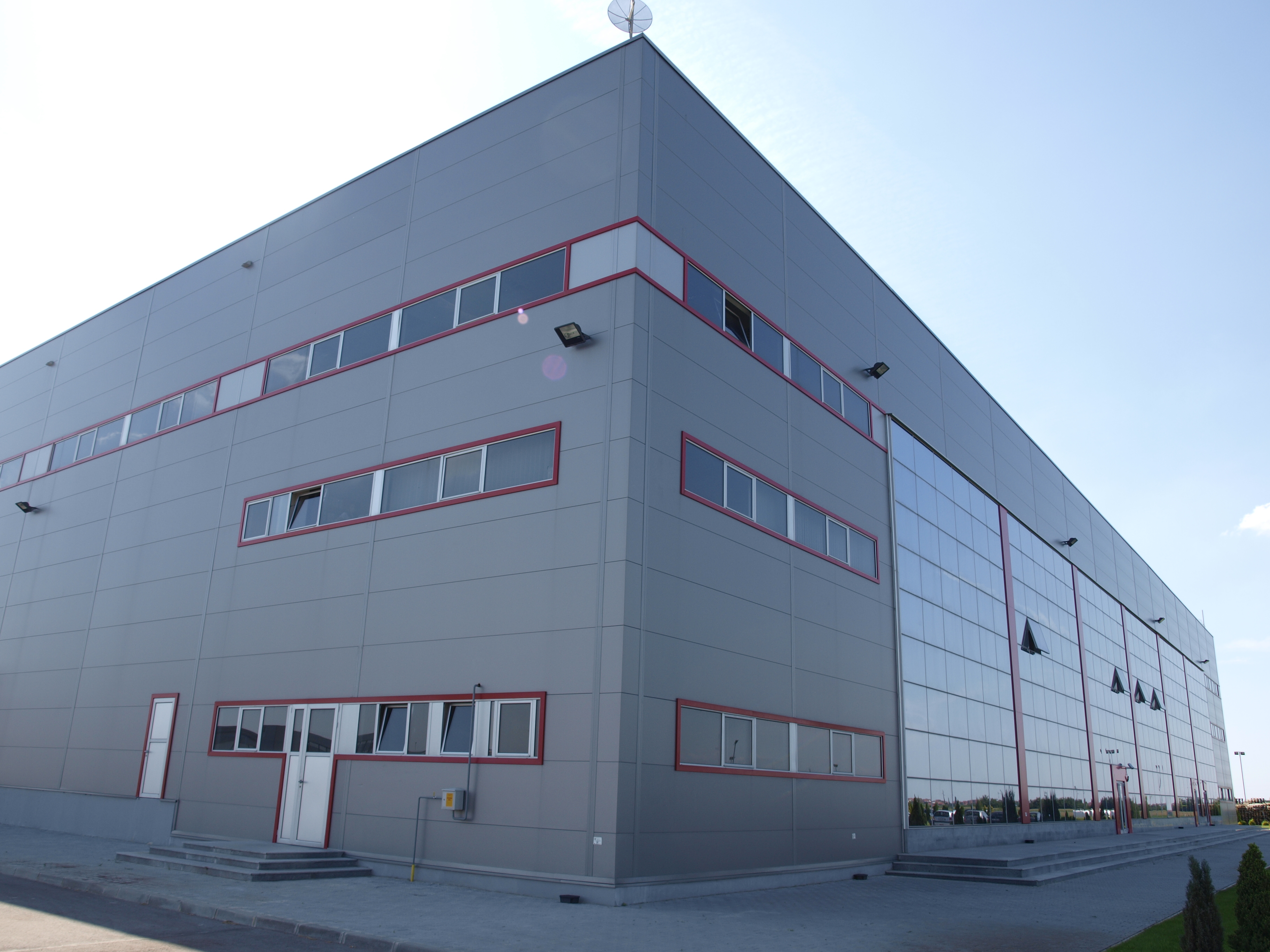 Warehouse and Distribution Centre Ugrinovci